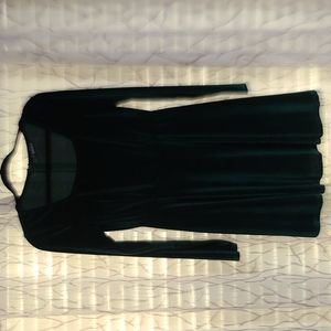 Dark green velvet long sleeve dress